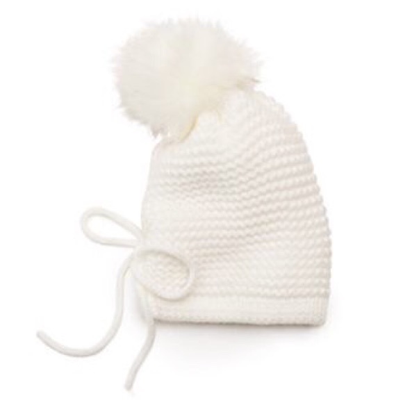 Juicy Couture Accessories - JUICY COUTURE Winter White Hat Faux Fur Pom Pom